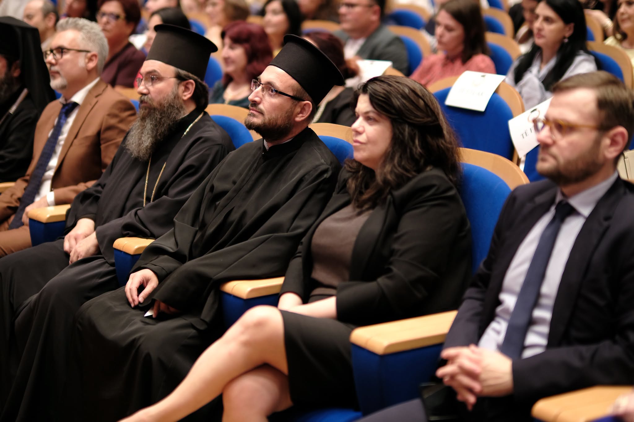Τελετή αποφοίτησης σε ορθόδοξο Κολλέγιο στα Τίρανα με τον Αρχιεπίσκοπο Ιωάννη - μια φωτογραφία 5
