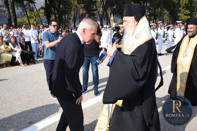 Ορκωμοσία νέων Κελευστών του Πολεμικού Ναυτικού από τον Νικαίας Αλέξιο - μια φωτογραφία 4