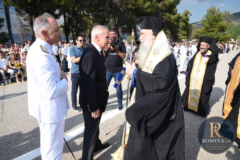 Ορκωμοσία νέων Κελευστών του Πολεμικού Ναυτικού από τον Νικαίας Αλέξιο - μια φωτογραφία 5