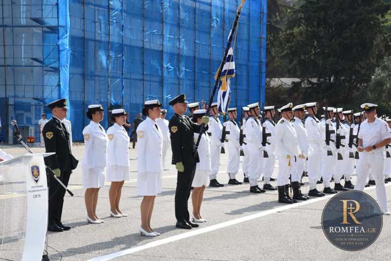 Ορκωμοσία νέων Κελευστών του Πολεμικού Ναυτικού από τον Νικαίας Αλέξιο - μια φωτογραφία 6