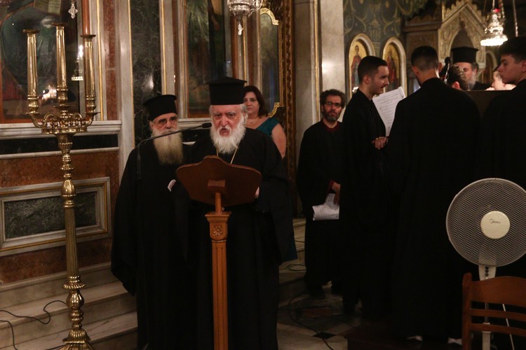 Αποκαλυπτήρια πλάκας για τον π. Άγγελο Νησιώτη παρουσία του Αρχιεπισκόπου - μια φωτογραφία 5