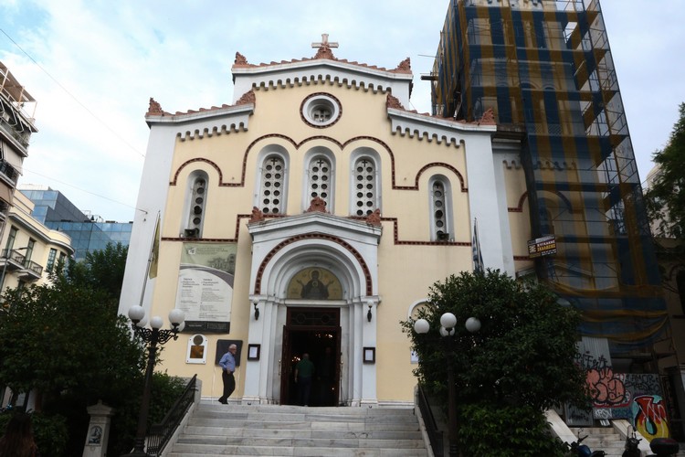 Αποκαλυπτήρια πλάκας για τον π. Άγγελο Νησιώτη παρουσία του Αρχιεπισκόπου - μια φωτογραφία 13