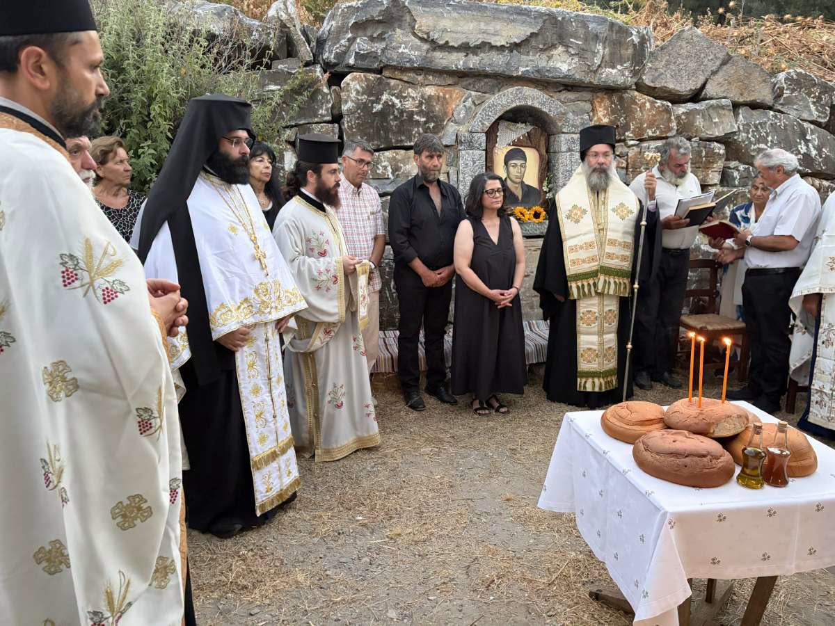Μητρ. Ρεθύμνης: Ο Βαγγέλης Γιακουμάκης δεν παύει να φωτίζει από τον ουρανό - μια φωτογραφία 6