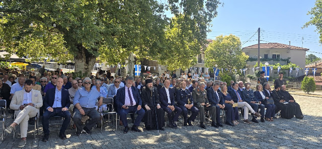 Κονίτσης Αλέξιος: Παρακαταθήκη χρέους οι ιερείς της Κατοχής στο Κεφαλόβρυσο - μια φωτογραφία 4