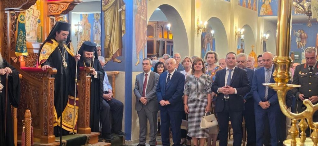 Χιλιάδες πιστοί στην Κόνιτσα, γενέτειρα του Οσίου Παϊσίου του Αγιορείτου - μια φωτογραφία 2