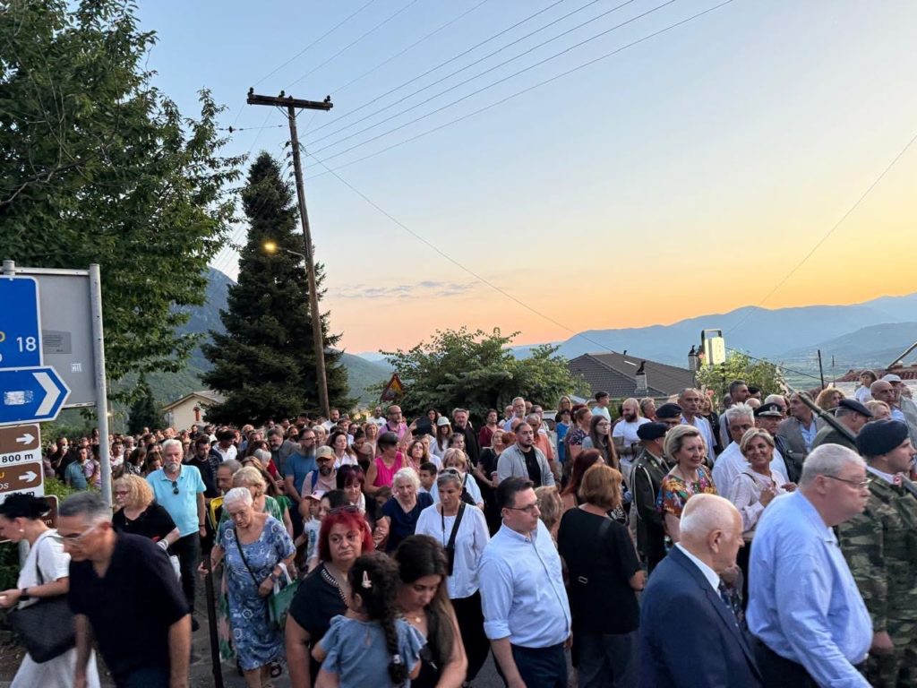 Χιλιάδες πιστοί στην Κόνιτσα, γενέτειρα του Οσίου Παϊσίου του Αγιορείτου - μια φωτογραφία 6