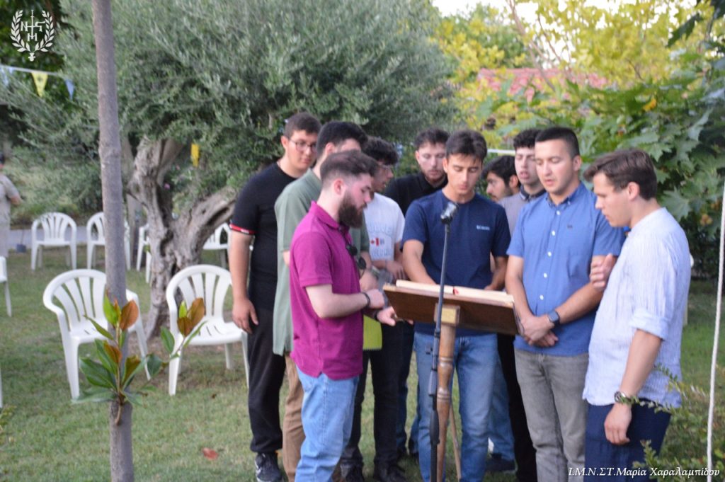 Νεαπόλεως Βαρνάβας σε παιδιά: Παράδειγμα ταπείνωσης ο Άγιος Παΐσιος - μια φωτογραφία 4