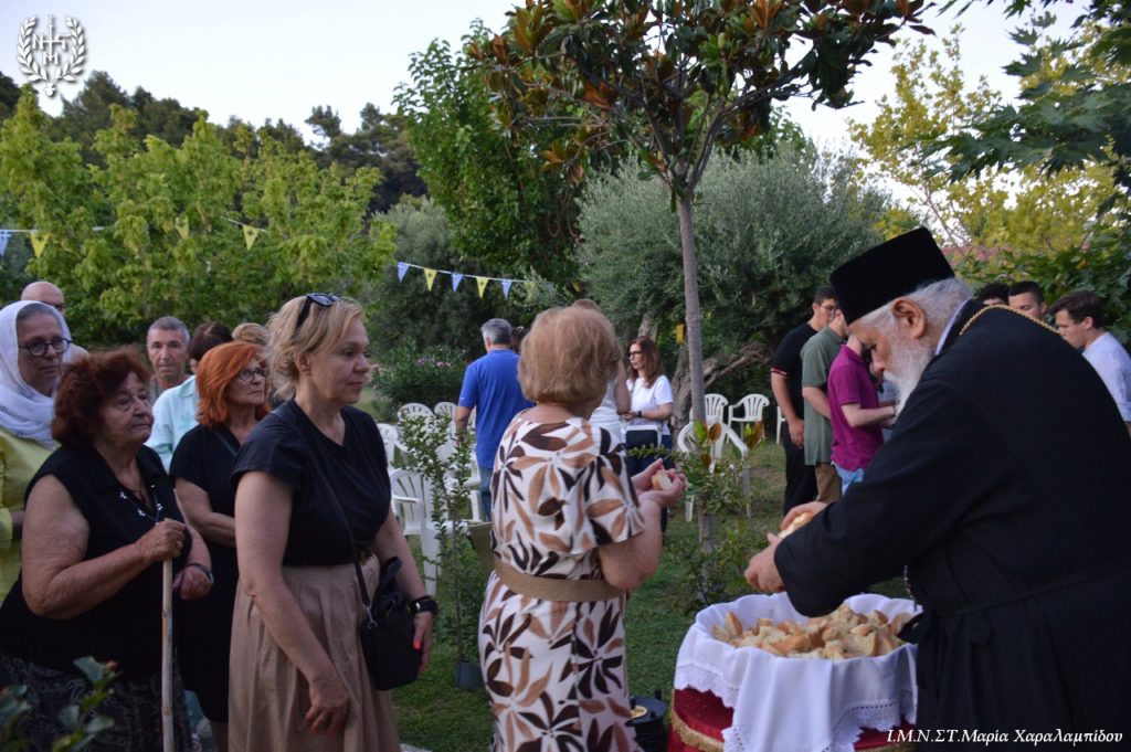 Νεαπόλεως Βαρνάβας σε παιδιά: Παράδειγμα ταπείνωσης ο Άγιος Παΐσιος - μια φωτογραφία 9