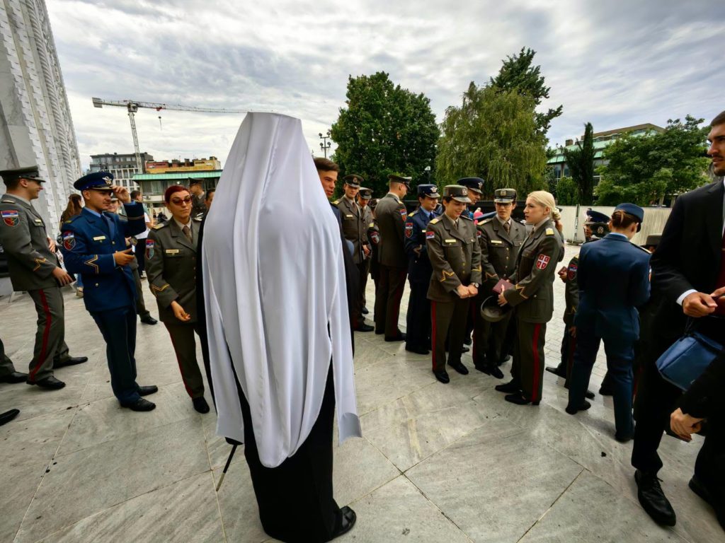 Πατριάρχης Σερβίας σε δόκιμους στρατιωτικούς: «Ἀλλήλων τὰ βάρη βαστάζετε» - μια φωτογραφία 12