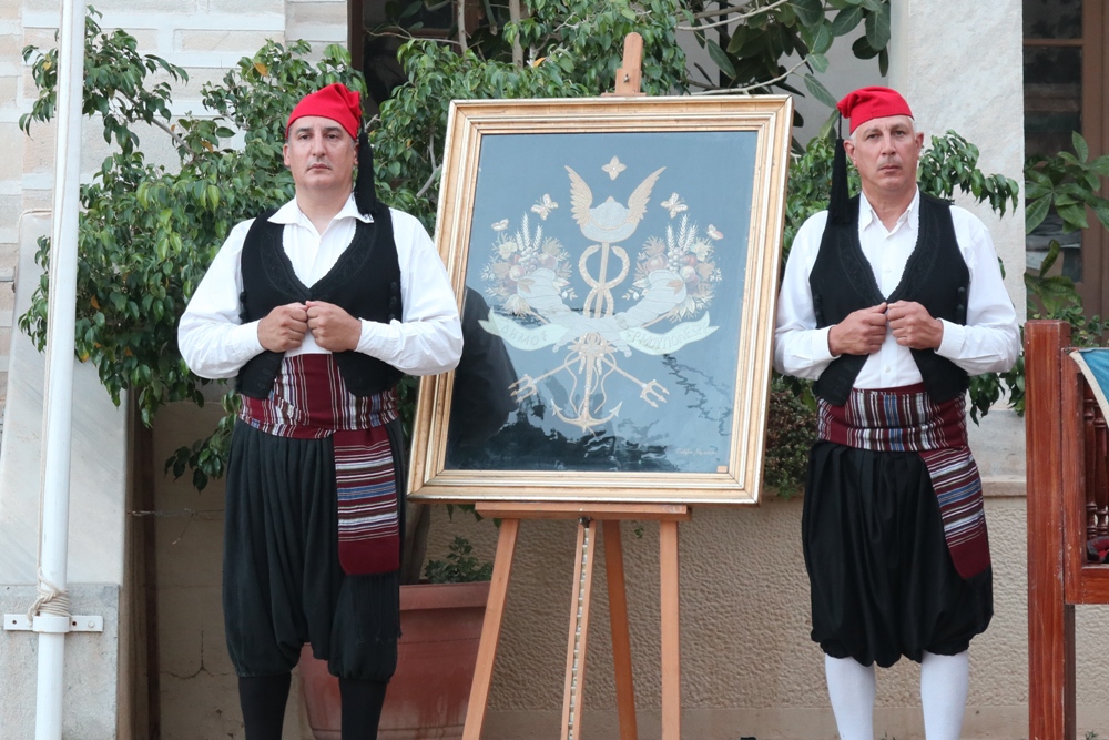 Εντυπωσιακή αναπαράσταση για την ονομασία της Ερμούπολης στη Σύρο - μια φωτογραφία 7