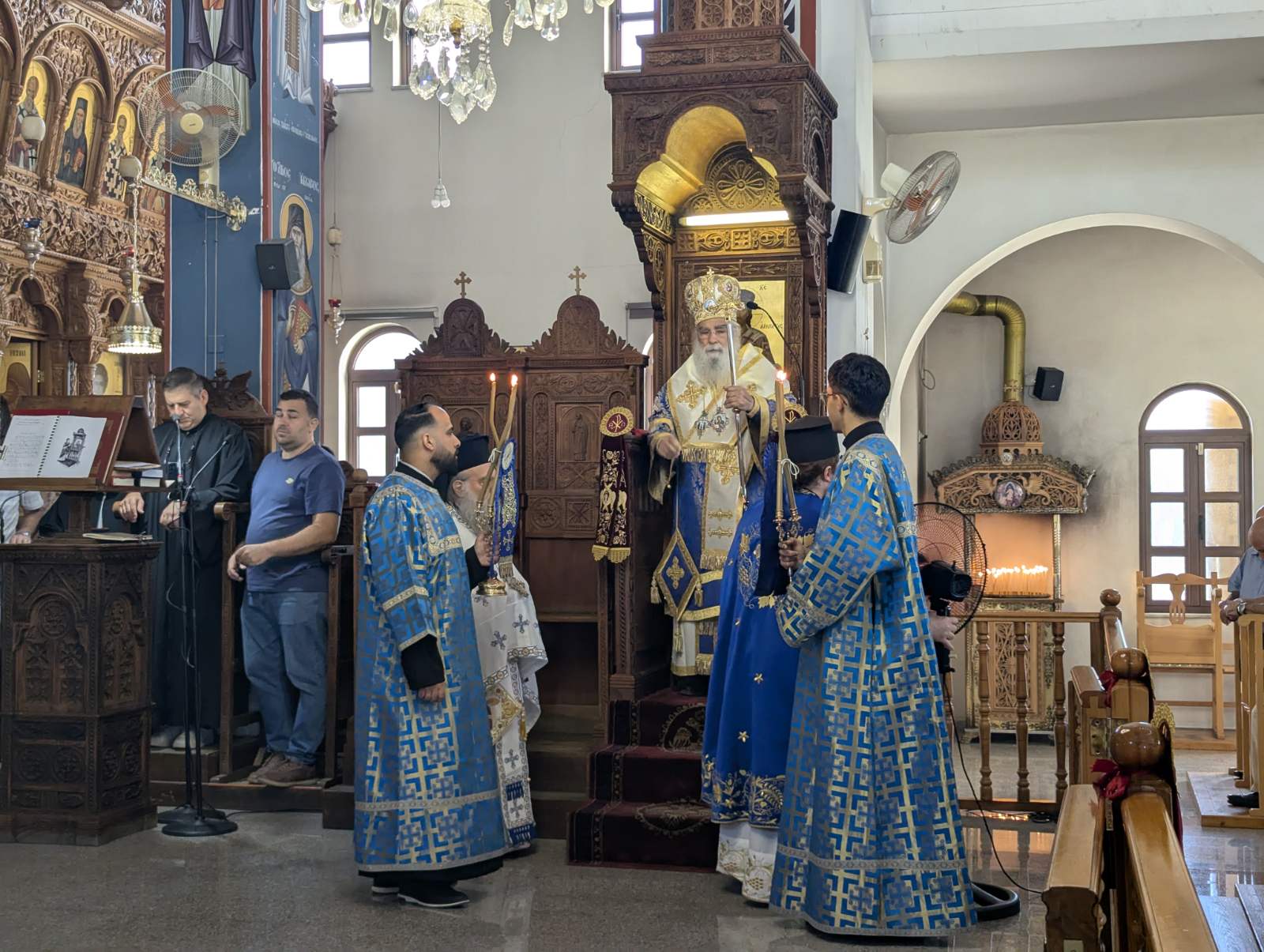 Οι Κύπριοι τίμησαν με μεγαλοπρέπεια την Παναγία Τριχερούσα στη Λεμεσό - μια φωτογραφία 6