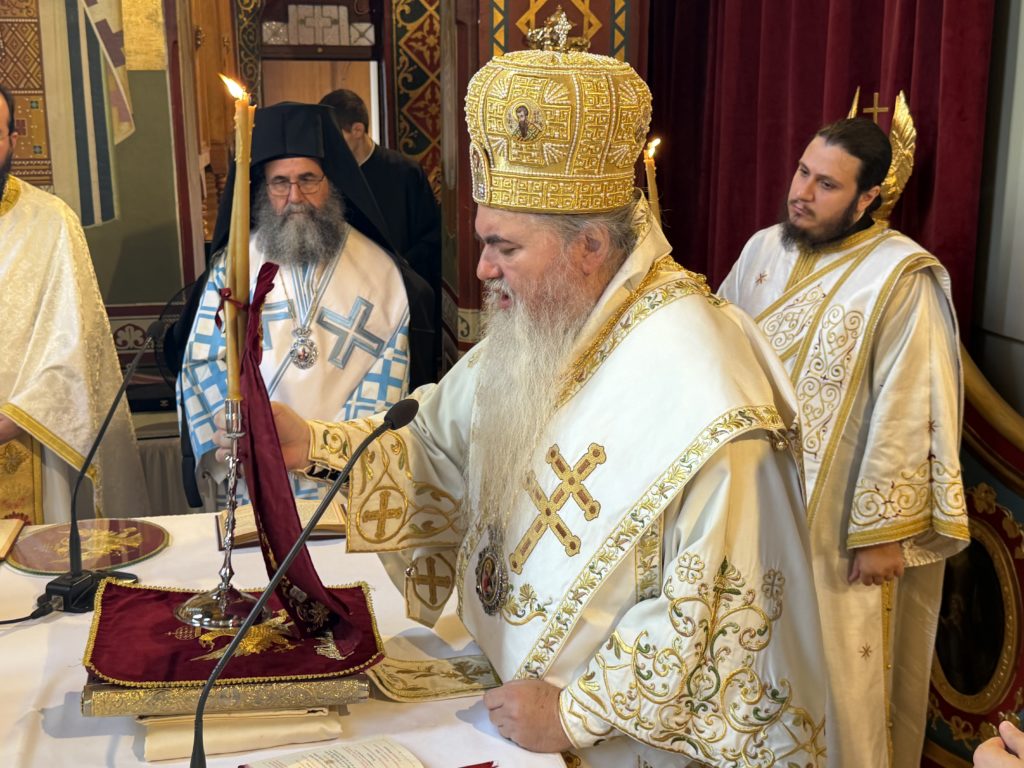 Με δύο Αρχιερείς και πλήθος πιστών τιμήθηκε ο Όσιος Παΐσιος στην Καλαμαριά - μια φωτογραφία 8