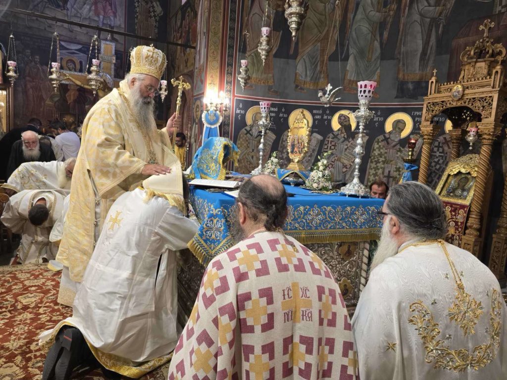 Σέρβος πρεσβύτερος χειροτονήθηκε στην Κατερίνη - μια φωτογραφία 3