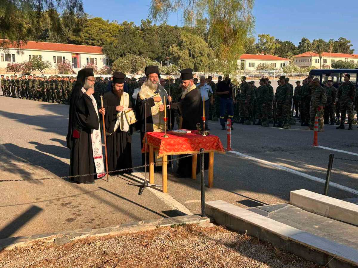 Επιμνημόσυνη δέηση για Μεραρχία Κρητών στο Ρέθυμνο - μια φωτογραφία 1