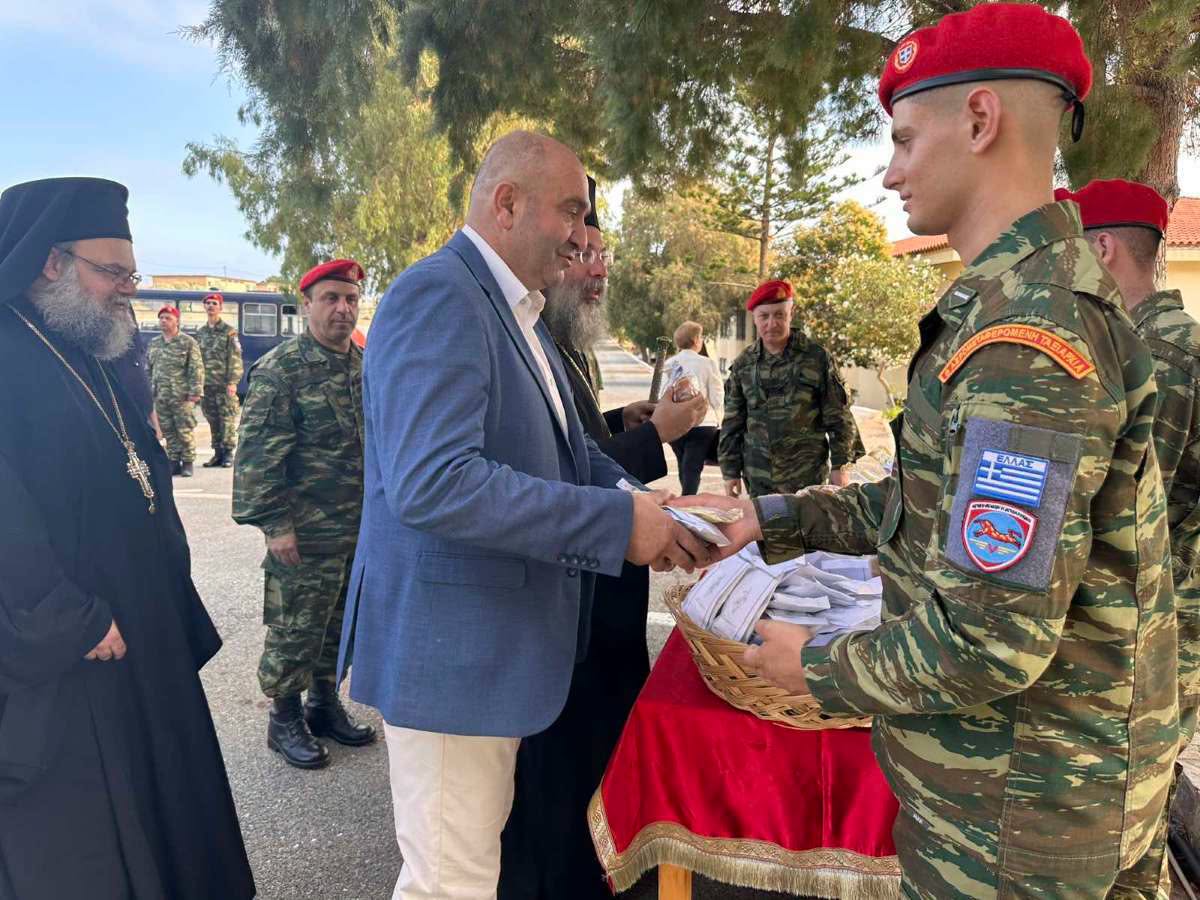 Επιμνημόσυνη δέηση για Μεραρχία Κρητών στο Ρέθυμνο - μια φωτογραφία 2