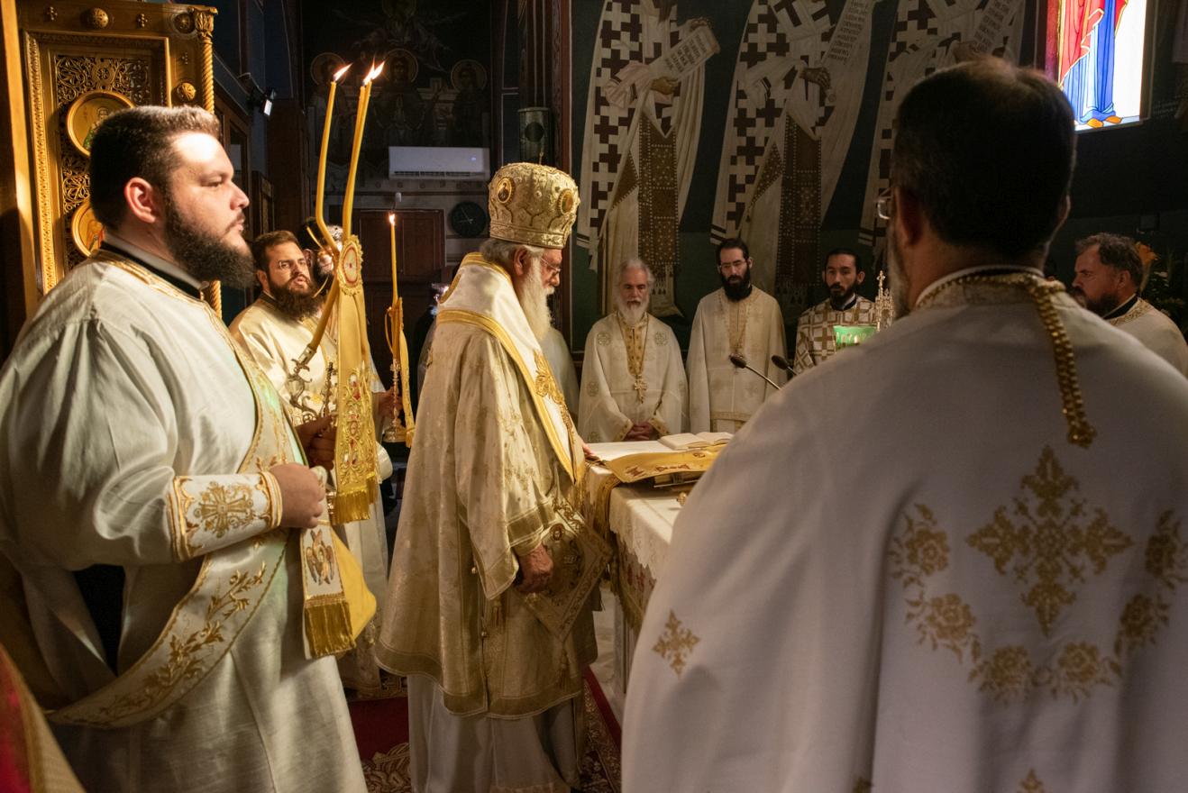 Χειροτονία πρεσβυτέρου και χειροθεσία αρχιμανδρίτη στην Πετρούπολη - μια φωτογραφία 8