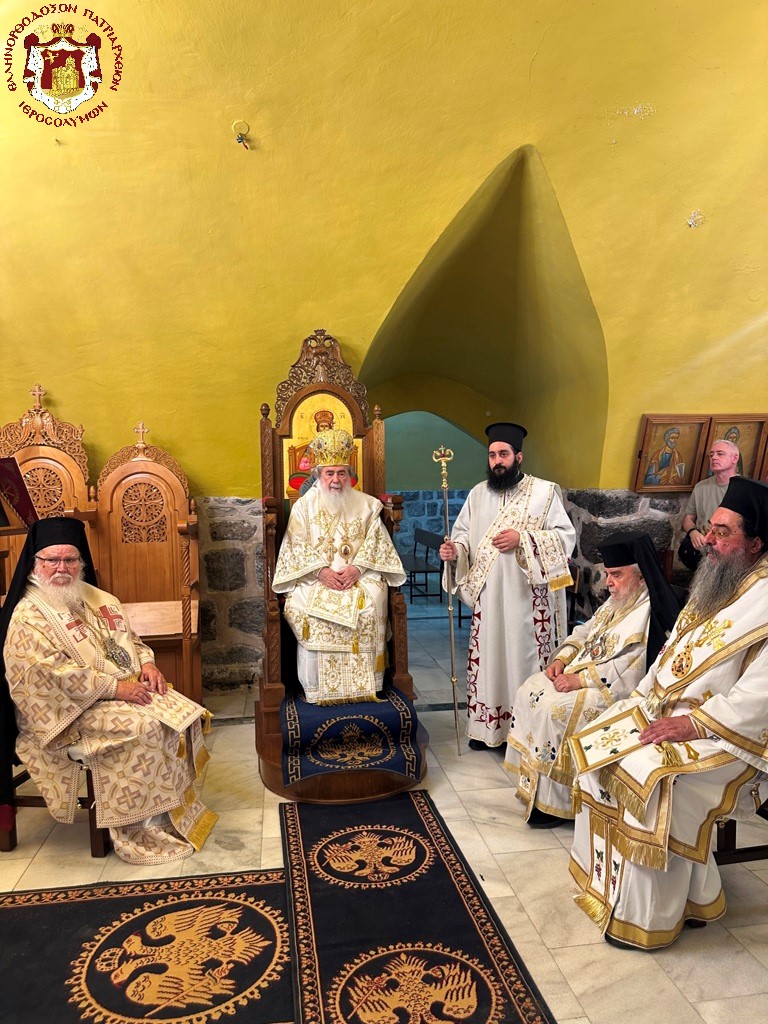 Πατριάρχης Ιεροσολύμων: Θεμέλια της Εκκλησίας μας οι Απόστολοι - μια φωτογραφία 4