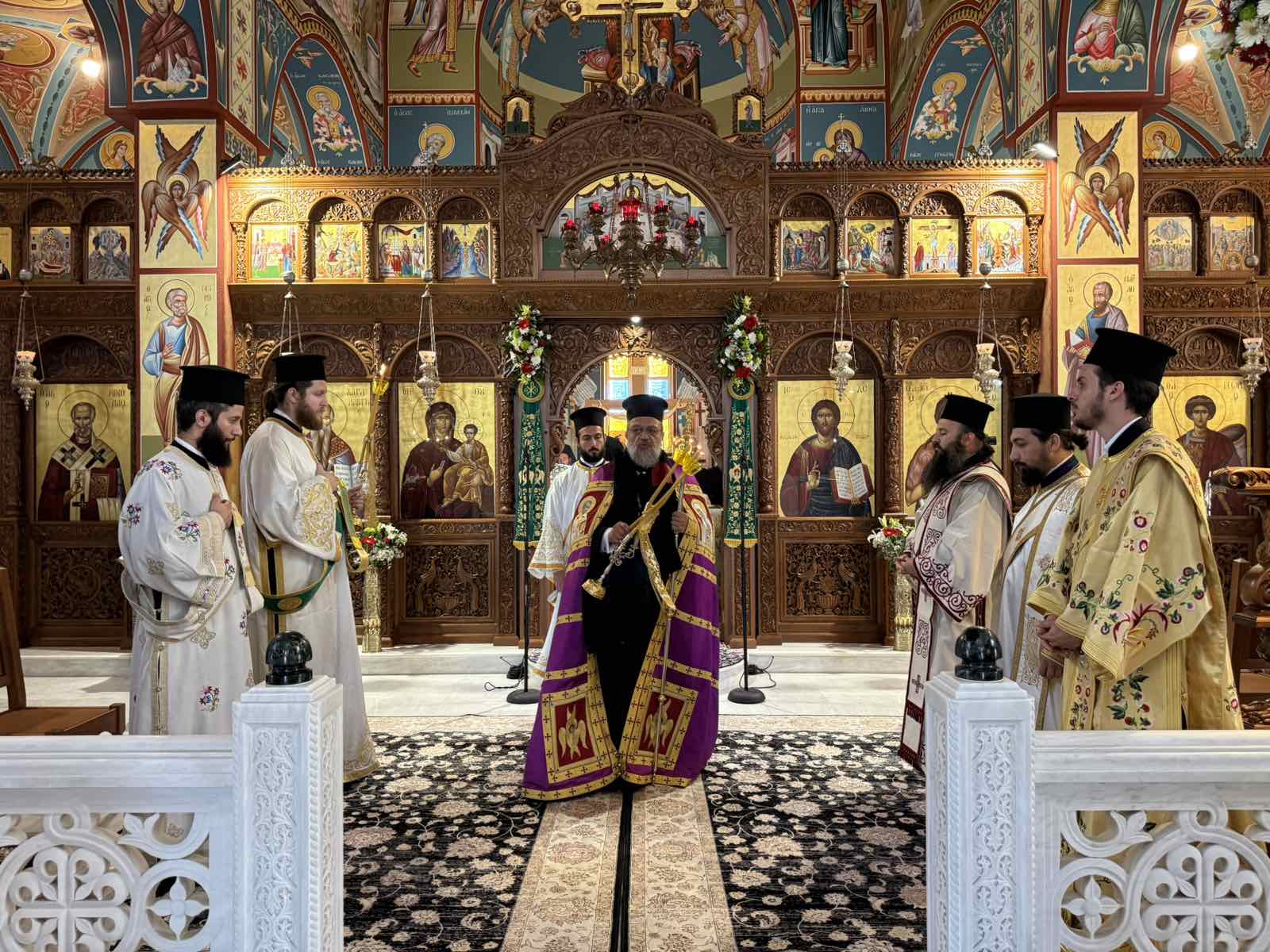 Πλήθος Αρχιερέων στα ονομαστήρια του Μητρ. Νικοδήμου στον Πολύγυρο - μια φωτογραφία 3