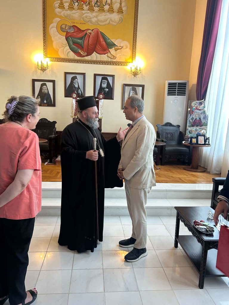 Ο Πρόξενος των ΗΠΑ συναντήθηκε με τον Μητροπολίτη Ιωαννίνων σε εγκάρδιο κλίμα - μια φωτογραφία 3