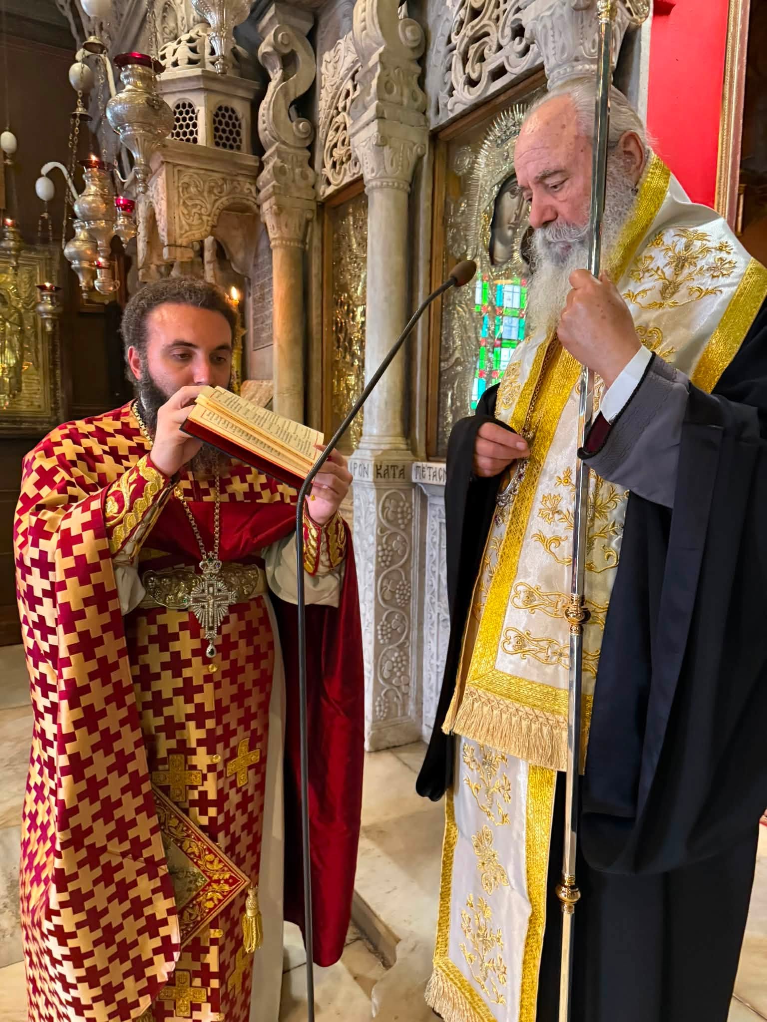 Μνημόσυνο για τον μακαριστό Μητροπολίτη Ιερόθεο τελέστηκε στην Ύδρα - μια φωτογραφία 1