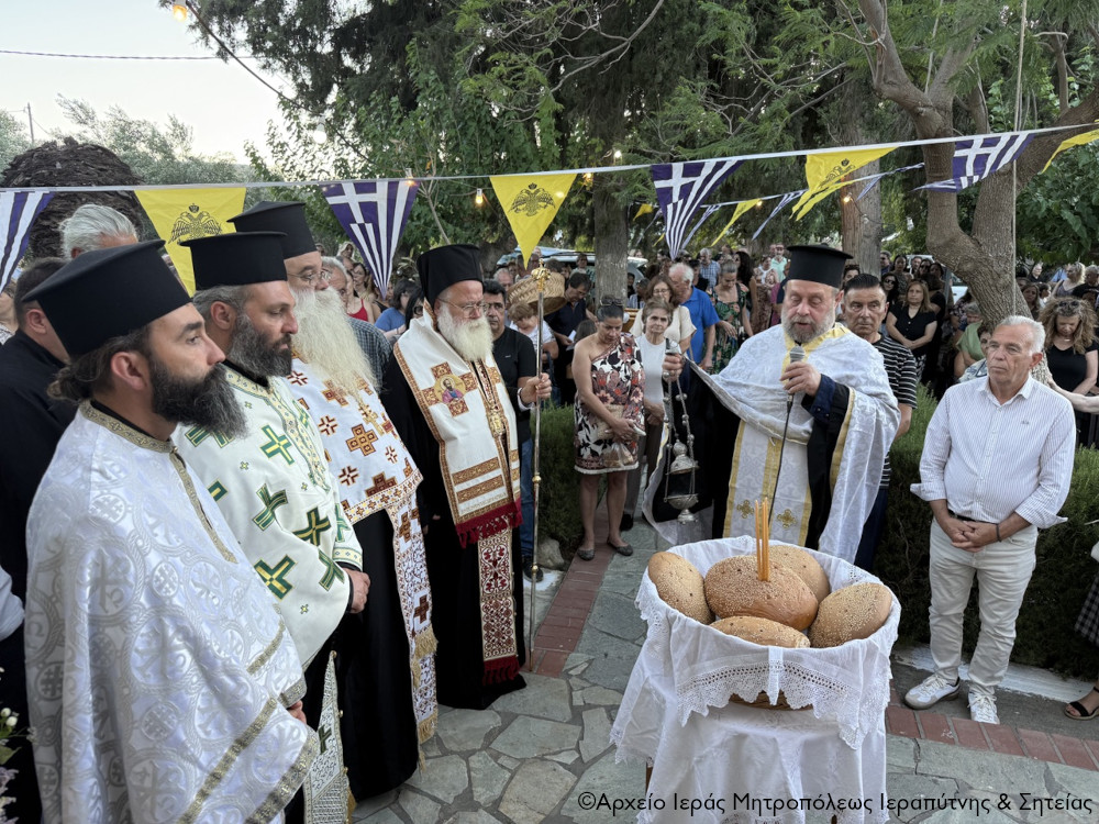 Πλήθος κόσμου στην Ιεράπετρα για την εορτή της Αγίας Μαρίνης - μια φωτογραφία 3