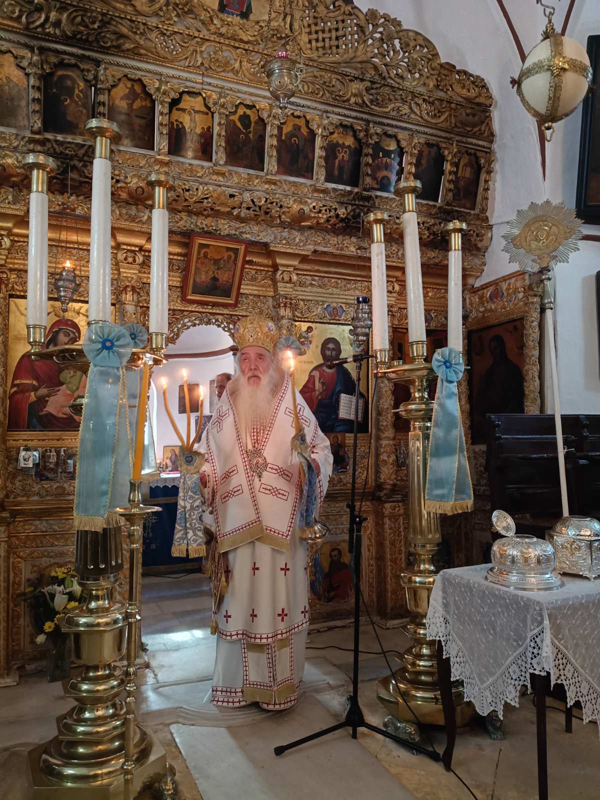 Ποιμαντική επίσκεψη του Μητροπολίτη Σάμου σε Φούρνους και Ικαρία - μια φωτογραφία 3