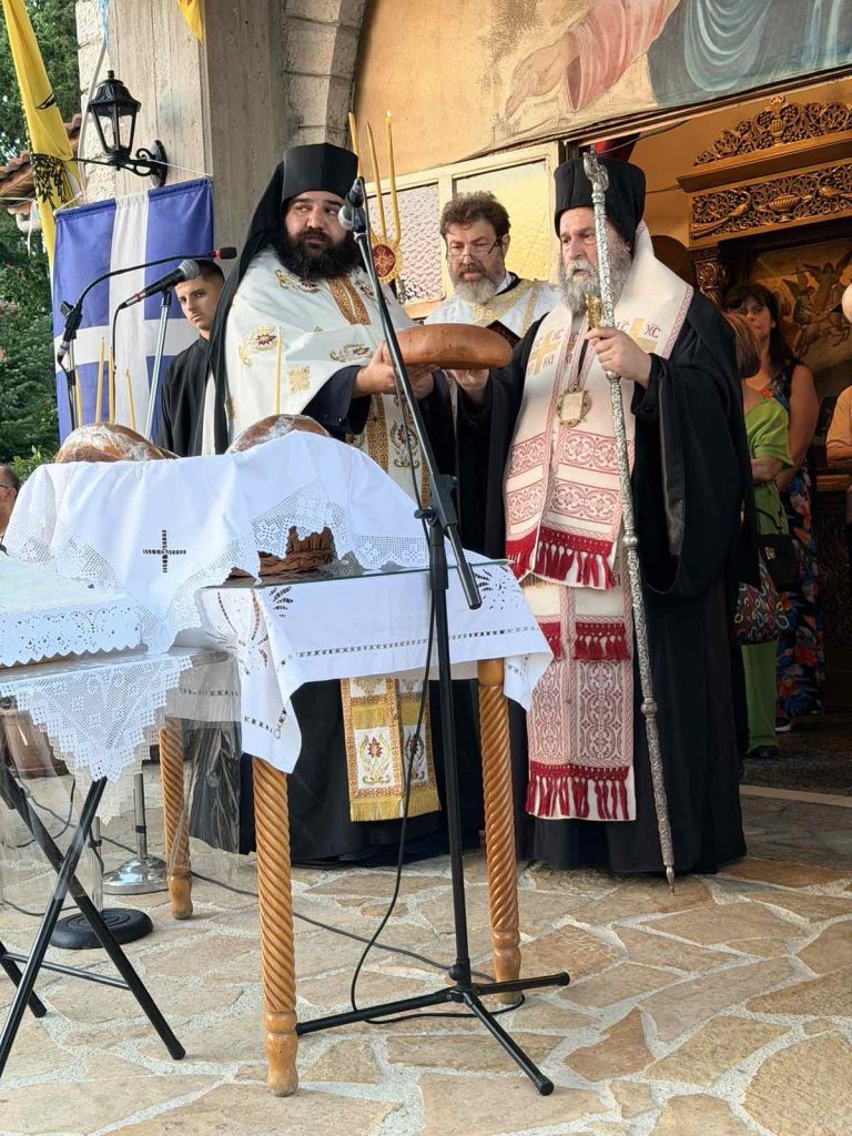 Πανηγυρικός Εσπερινός Προφήτη Ηλία στα Καρδαμίτσια Ιωαννίνων - μια φωτογραφία 4