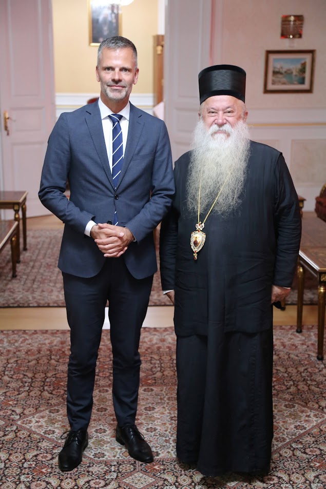 Συνάντηση Μητροπολίτη Χρυσοστόμου με Αμερικανό διπλωμάτη - μια φωτογραφία 3