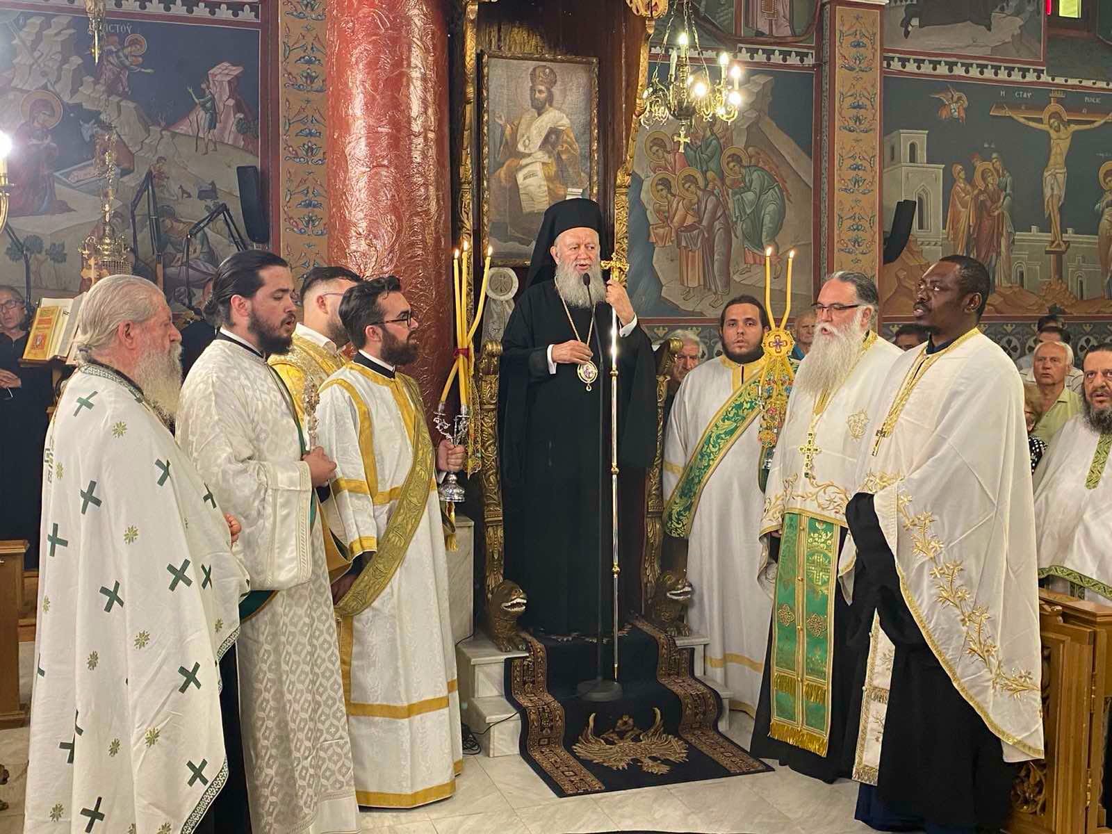 Το Λιτόχωρο υποδέχθηκε με λαμπρότητα την Τιμία Κάρα του Αγίου Παρθενίου - μια φωτογραφία 1