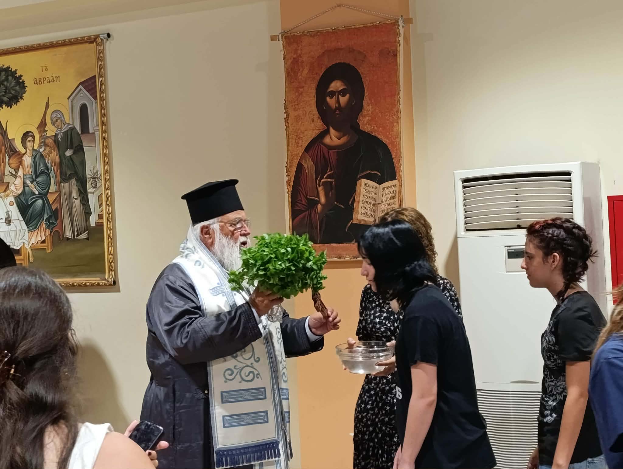 Μεγάλη συμμετοχή ορθόδοξων νέων στις κατασκηνώσεις της Μητρόπολης Κερκύρας - μια φωτογραφία 2