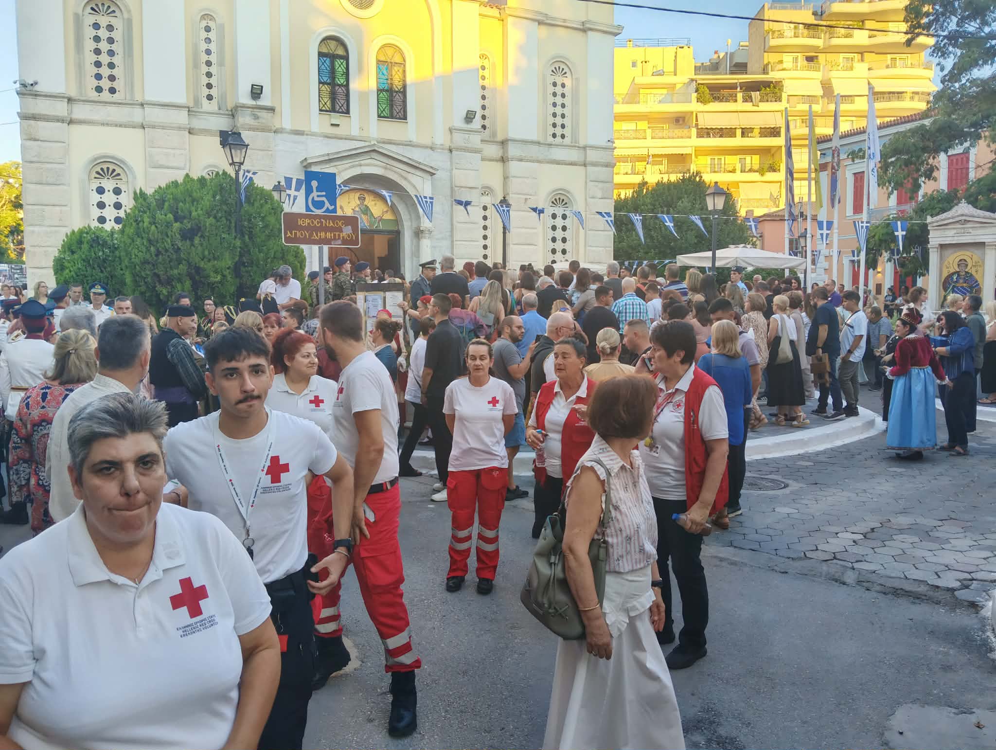 Χαλκίδα: πανηγυρικός Εσπερινός για την Αγία Παρασκευή - μια φωτογραφία 4