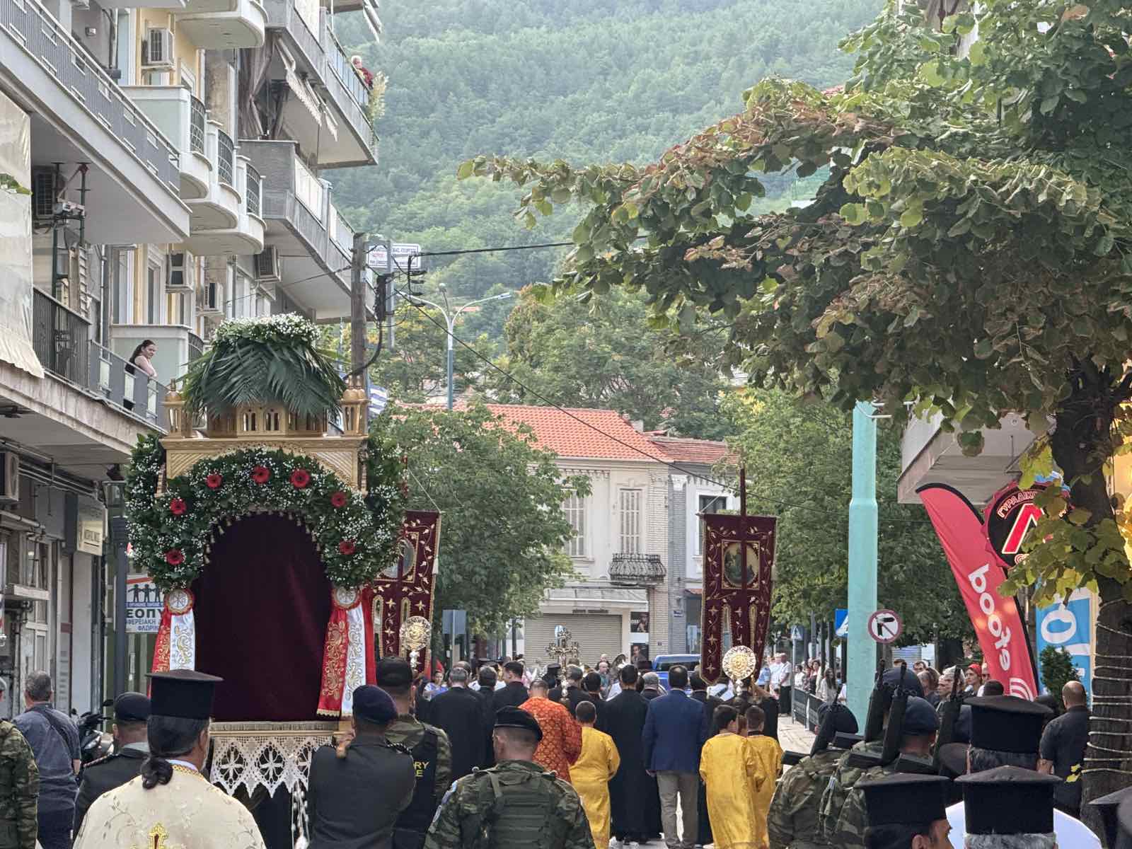 Πανηγυρικός Εσπερινός τίμησε τον Πολιούχο Άγιο Παντελεήμονα στη Φλώρινα - μια φωτογραφία 10