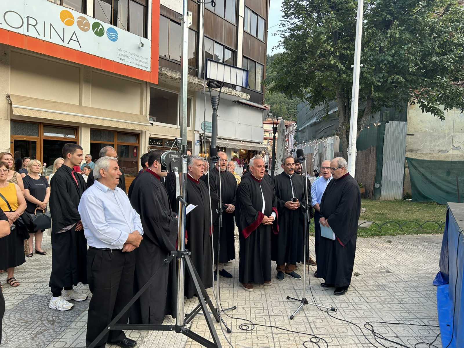 Πανηγυρικός Εσπερινός τίμησε τον Πολιούχο Άγιο Παντελεήμονα στη Φλώρινα - μια φωτογραφία 14