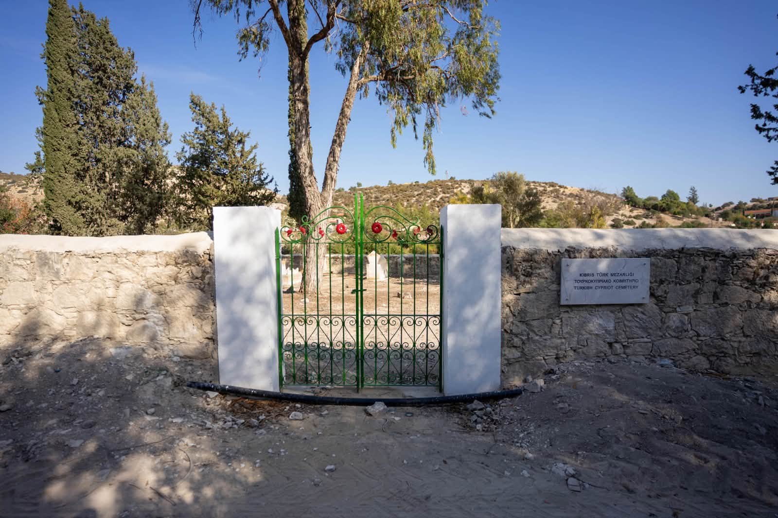 Αποκατάσταση 70 κοιμητηρίων σε όλη την Κύπρο - μια φωτογραφία 11