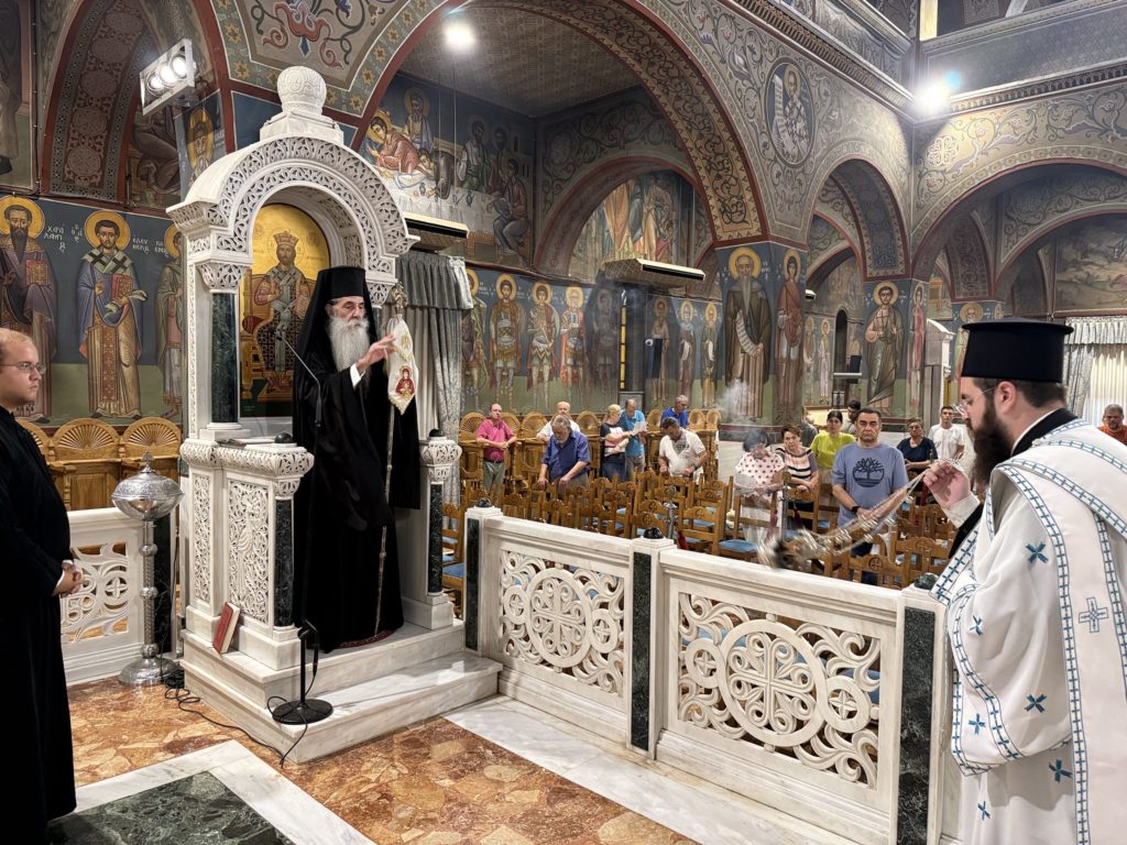 Μητρ. Πειραιώς: Η Παναγία αποτελεί πρότυπο ενότητας ανδρός και γυναικός - μια φωτογραφία 5