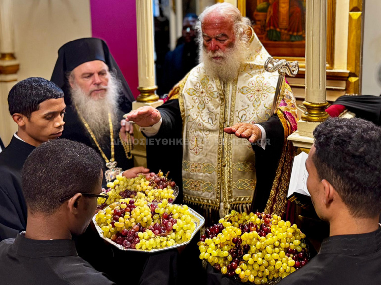 Ο Πατριάρχης Θεόδωρος τέλεσε μοναχικές κουρές και ίδρυσε γυναικεία Μονή - μια φωτογραφία 13