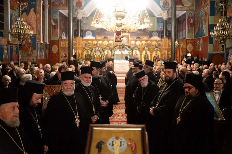 Αρχ. Μακάριος: Πρόσκληση για πνευματική μεταμόρφωση η σημερινή εορτή - μια φωτογραφία 2