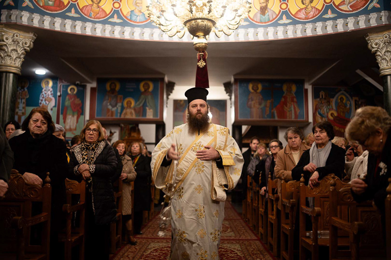 Αρχ. Μακάριος: Πρόσκληση για πνευματική μεταμόρφωση η σημερινή εορτή - μια φωτογραφία 6