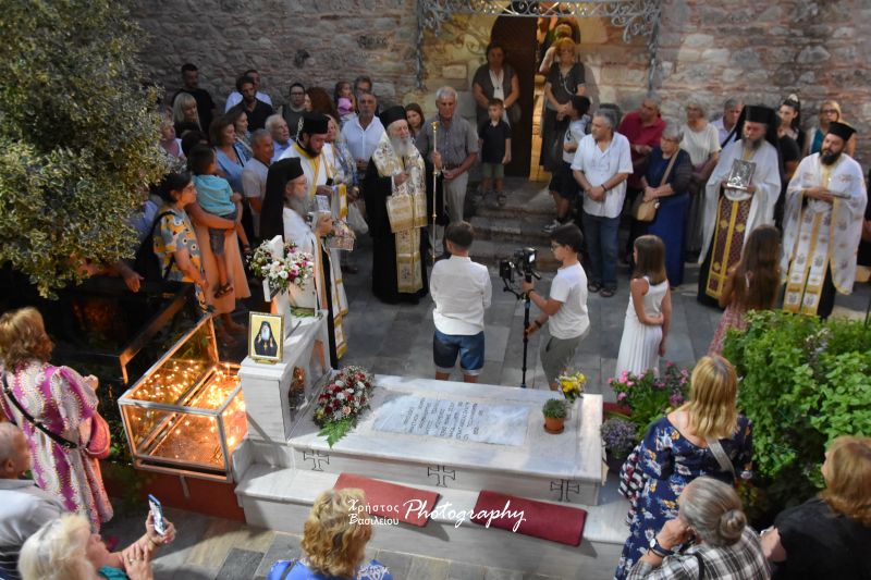 Η εορτή της Μεταμορφώσεως στην Ιερά Μονή Οσίου Δαυΐδ στην Εύβοια - μια φωτογραφία 2