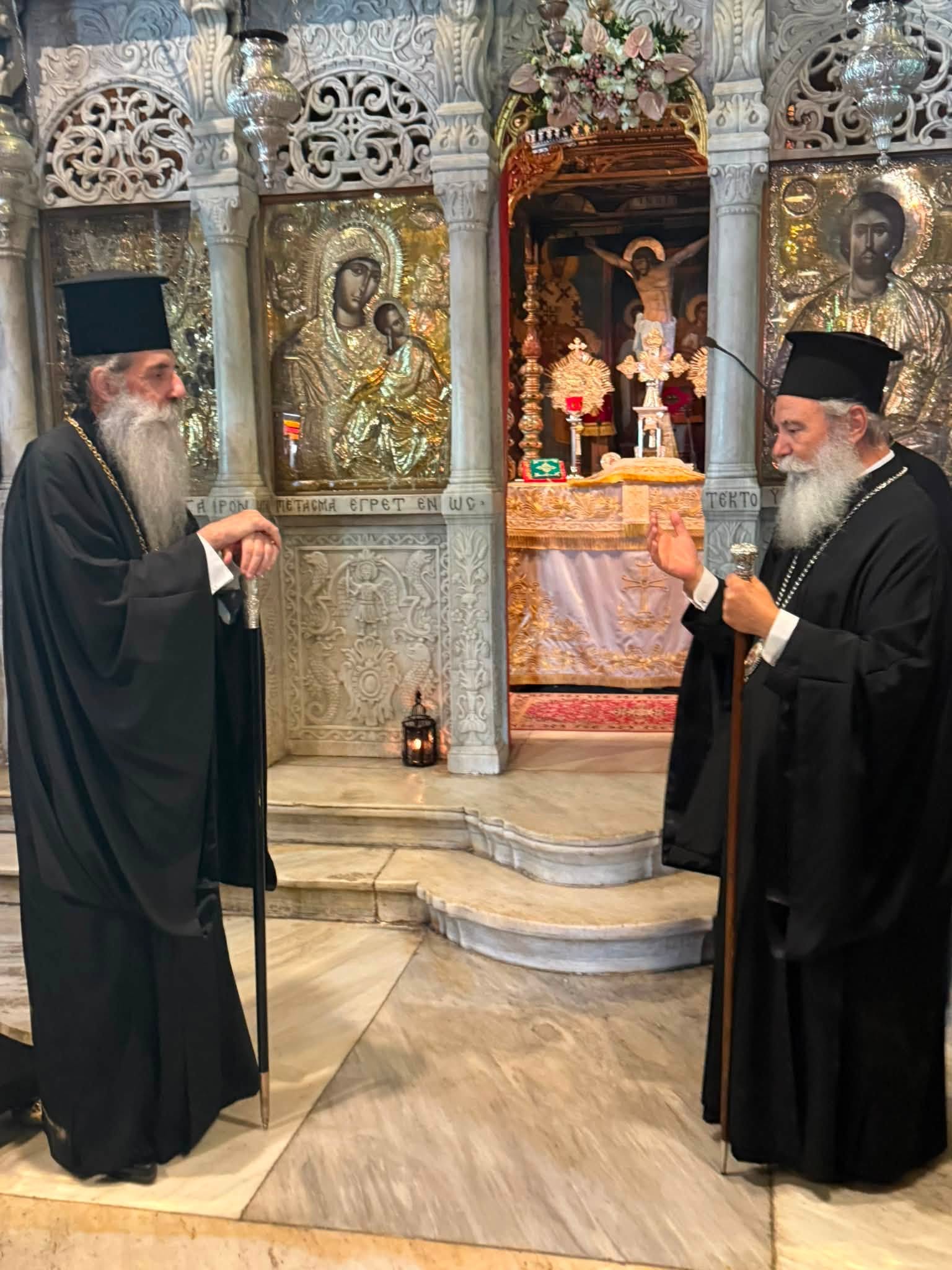 Ο Πειραιώς Σεραφείμ επισκέφθηκε την Ύδρα για την Κοίμηση της Θεοτόκου - μια φωτογραφία 3