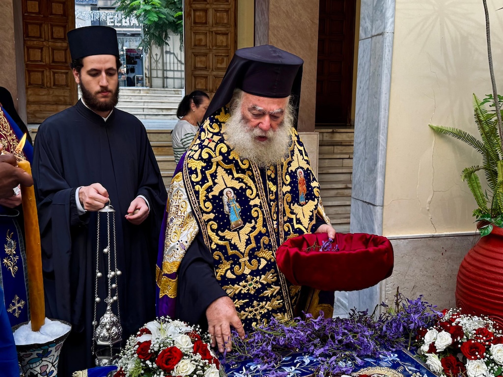 Πατριάρχης Αλεξανδρείας: Η Παναγία μας αποτελεί καταφύγιο για κάθε άνθρωπο  - μια φωτογραφία 8