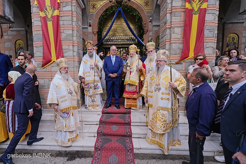 Η Ελλάδα τίμησε την Παναγία - Ο εορτασμός του Δεκαπενταυγούστου ανά Μητρόπολη - μια φωτογραφία 6