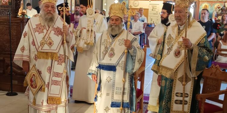 Η Πάρος τίμησε την ανακομιδή των λειψάνων του Οσίου Αρσενίου - μια φωτογραφία 17