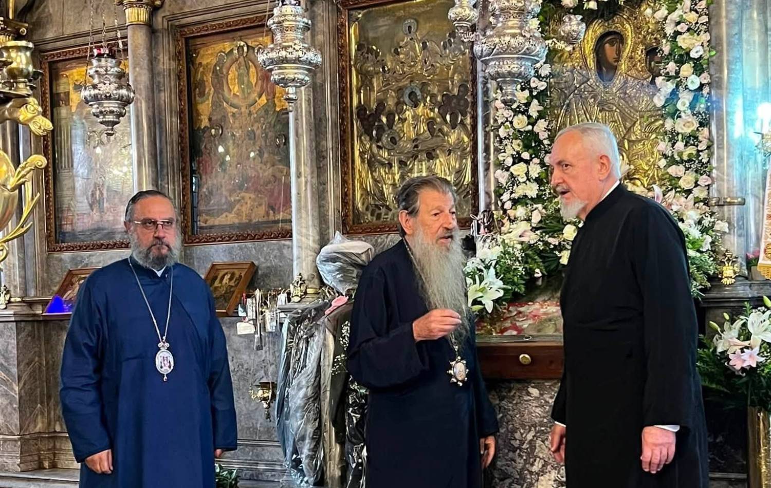 Ο Μητροπολίτης Χαλκηδόνος επισκέφθηκε το Προσκύνημα της Αγιάσου στη Λέσβο - μια φωτογραφία 2