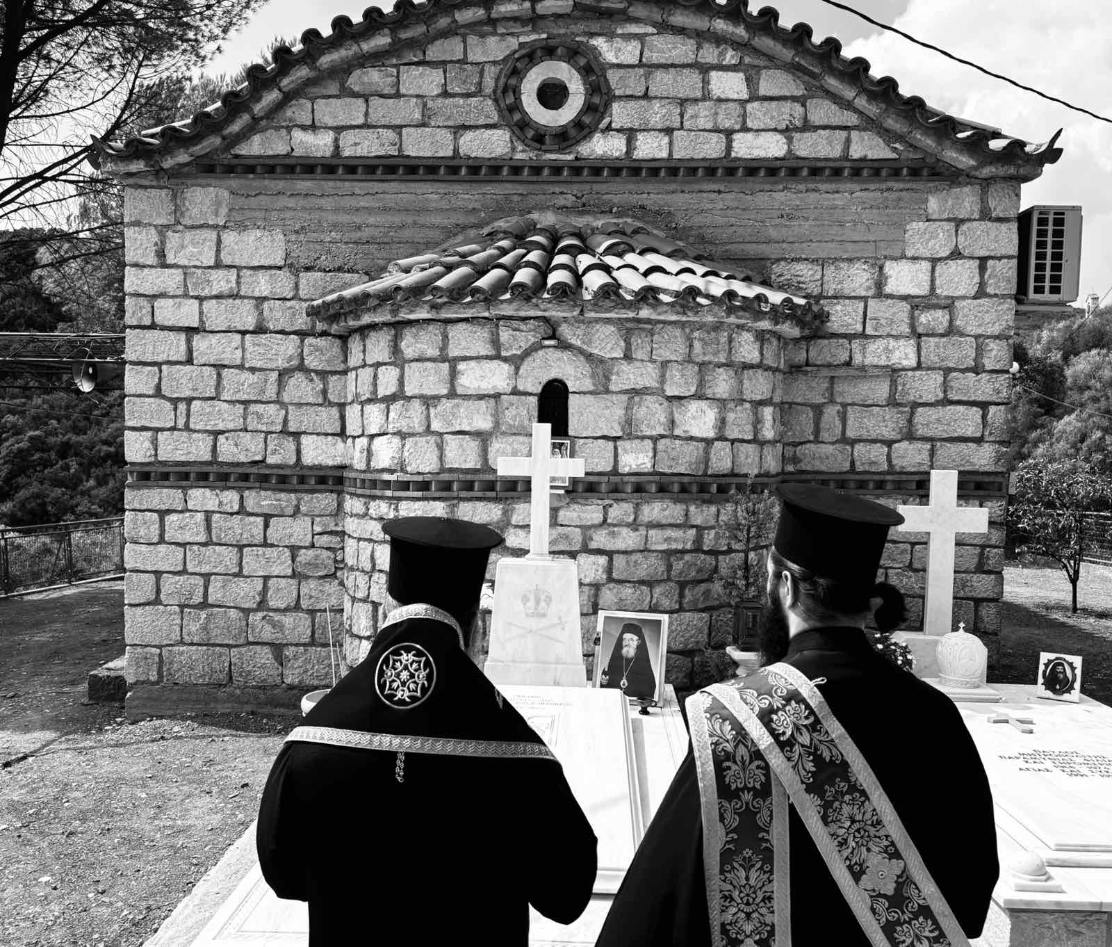 Εορτάστηκε λαμπρά ο Άγιος Κοσμάς στο Θέρμο - μια φωτογραφία 3