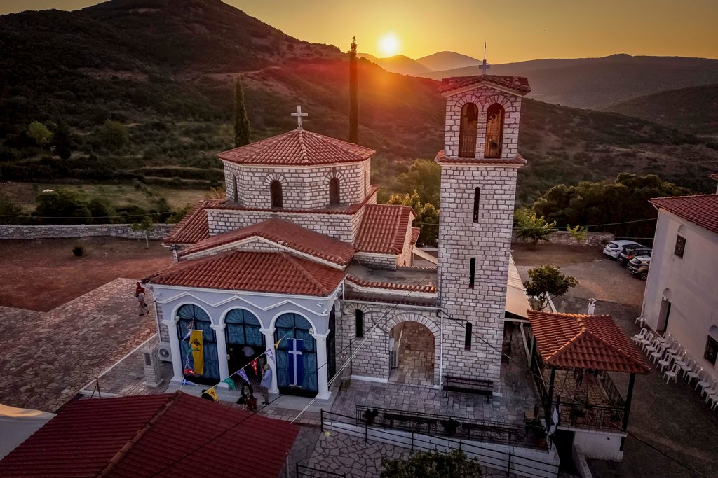 Εορτάστηκε λαμπρά ο Άγιος Κοσμάς στο Θέρμο - μια φωτογραφία 6