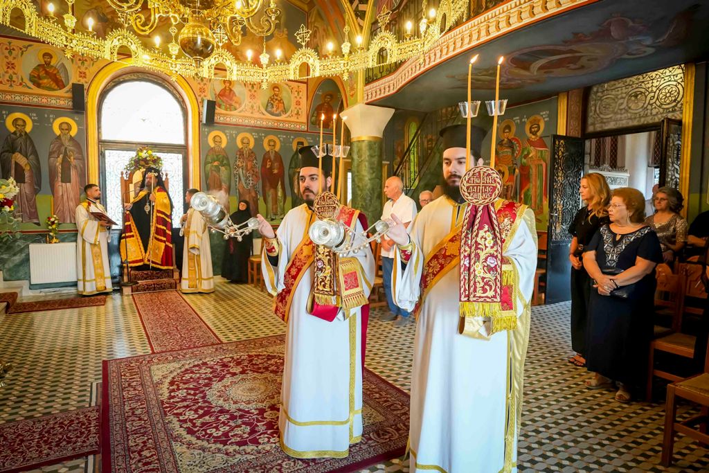 Εορτάστηκε λαμπρά ο Άγιος Κοσμάς στο Θέρμο - μια φωτογραφία 9