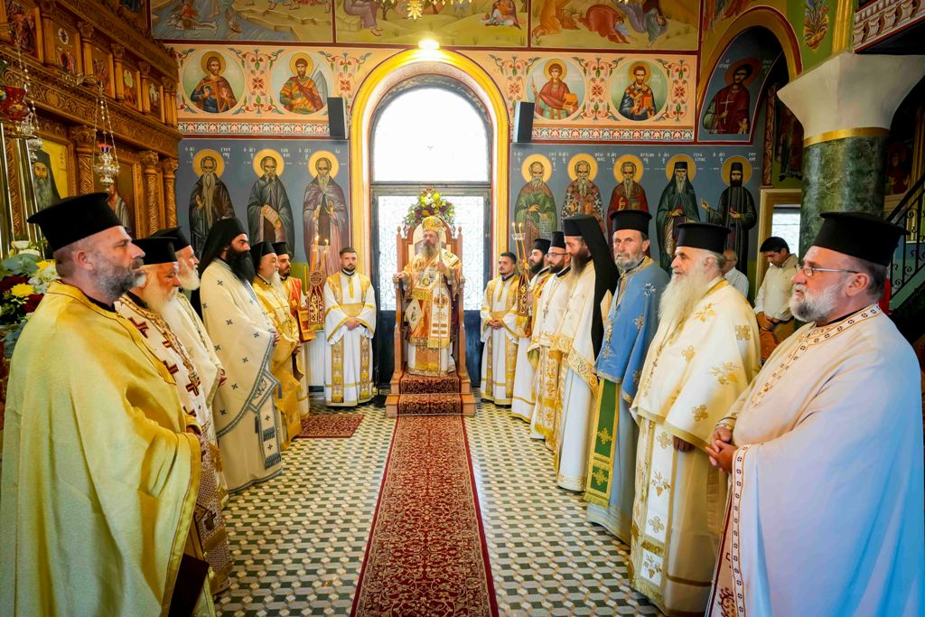 Εορτάστηκε λαμπρά ο Άγιος Κοσμάς στο Θέρμο - μια φωτογραφία 14