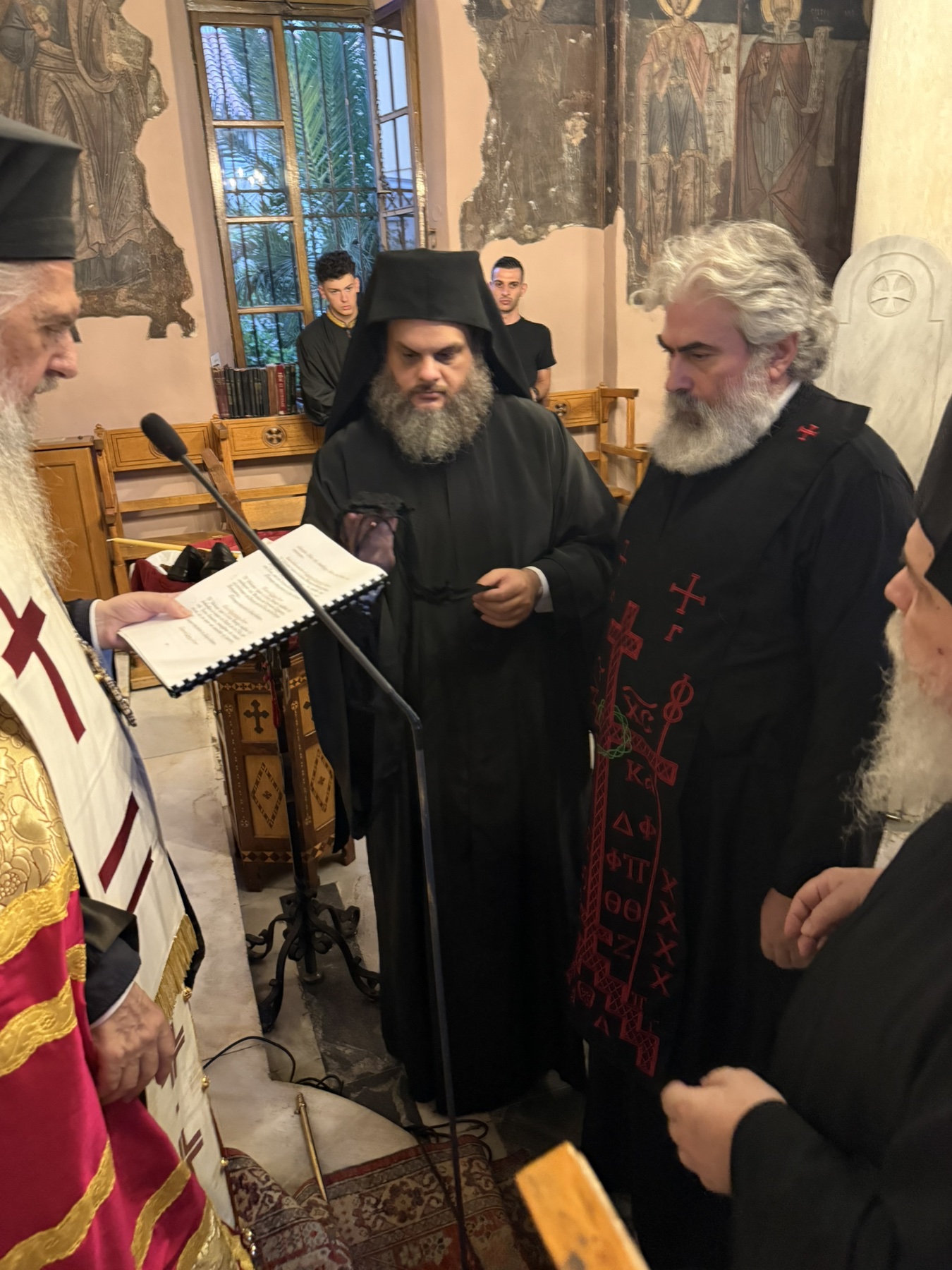 Κουρά Μεγαλόσχημου Μοναχού τελέστηκε στη Μονή Πετράκη - μια φωτογραφία 10