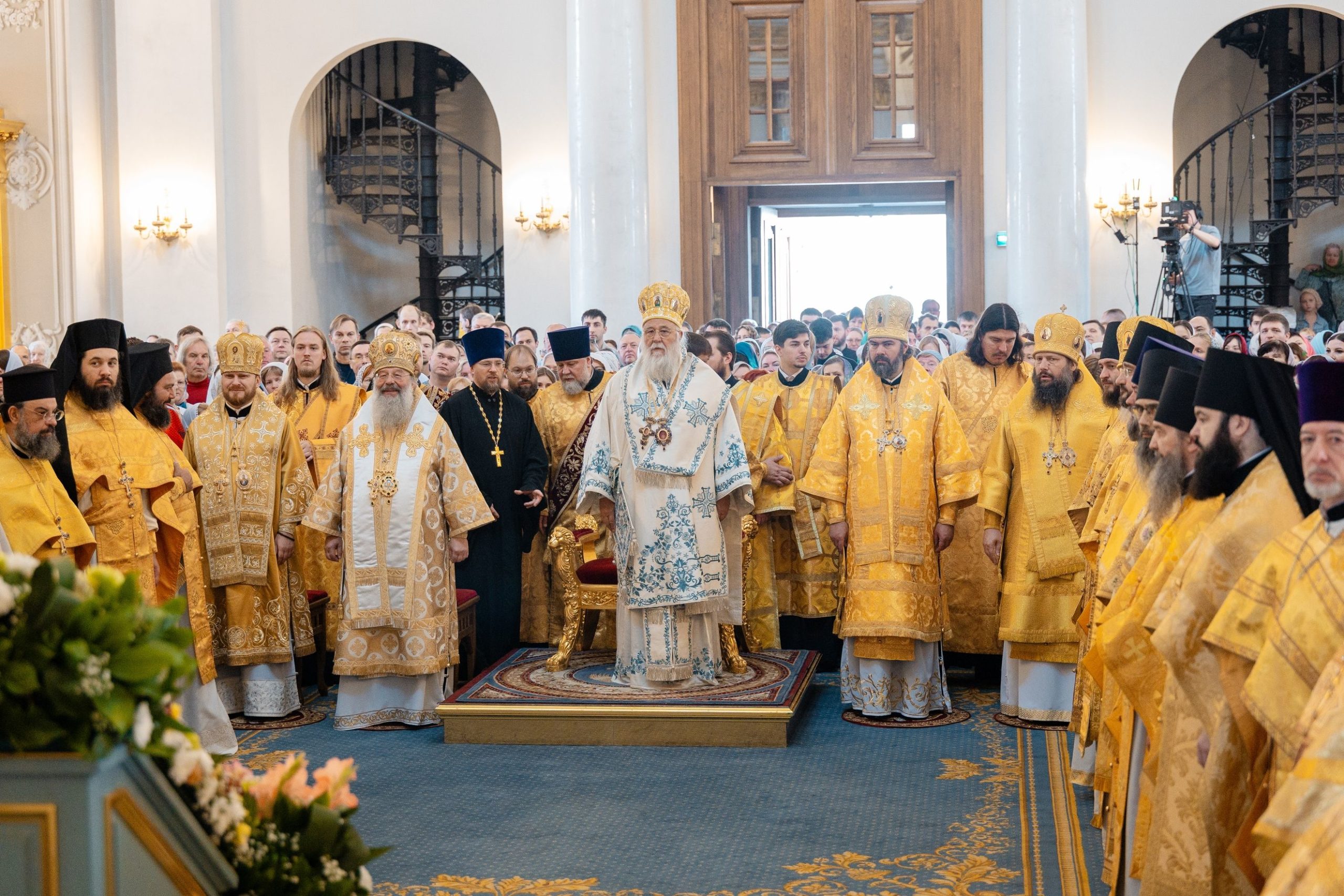 Πολυαρχιερατικό συλλείτουργο στο Καζάν ενώπιον λειψάνου του Αγίου Σπυρίδωνα - μια φωτογραφία 17